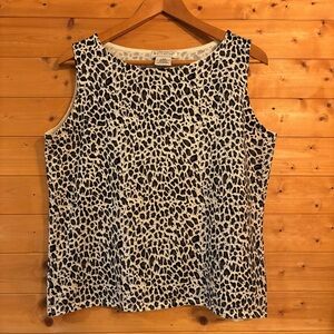 Women’s White Stag Animal Print Top Size XL